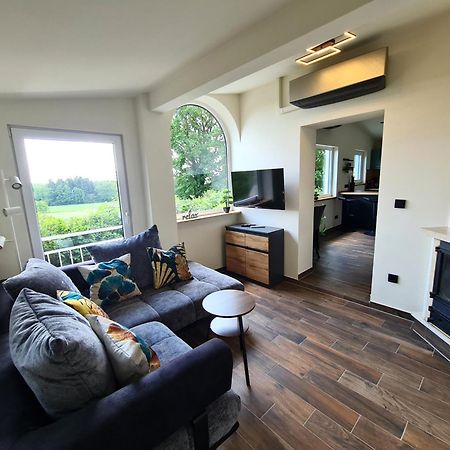 Ferienhaus Rothsee-Oase Ideale Ausgangslage Mit Tollem Ausblick, Sauna Und Privatem Garten Roth  Exterior photo